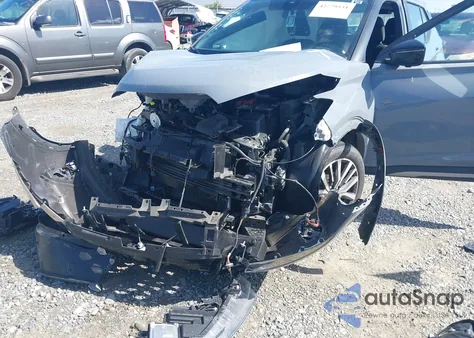 2021 Nissan Kicks Sr Xtronic Cvt z USA, uszkodzony, nr VIN 3N1CP5DV7ML497118